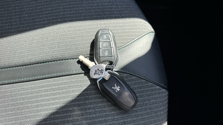 Peugeot 5008 1.5 BlueHDi Allure 5dr Diesel Estate